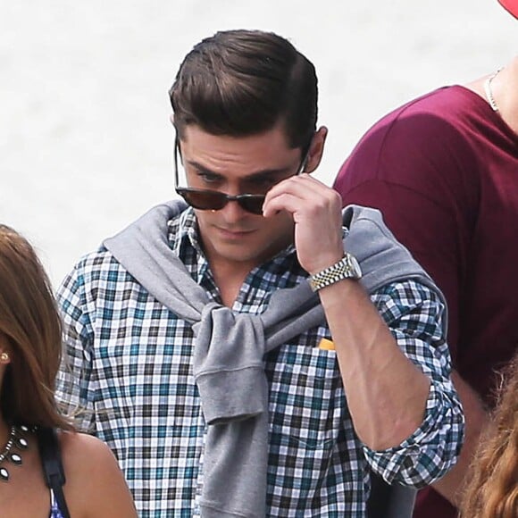 Zac Efron sur le tournage du film "Dirty Grandpa" à Tybee Island. Le 5 mai 2015