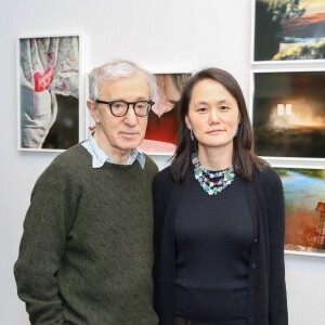 Woody Allen et Soon-Yi Previn - Vernissage de l'exposition Linda McCartney et Mary McCartney: Mother Daughter à la galerie Gagosian, le 20 novembre 2015.