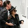Mary McCartney et Yoko Ono - Vernissage de l'exposition Linda McCartney et Mary McCartney: Mother Daughter à la galerie Gagosian, le 20 novembre 2015.