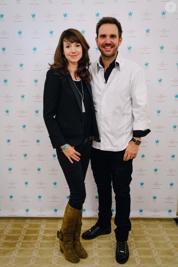 Christophe Michalak et son épouse Delphine McCarty - Goûter organisé par le chef pâtissier Christophe Michalak et le Plaza Athénée en faveur de l'Etoile de Martin, le 21 novembre 2015.
