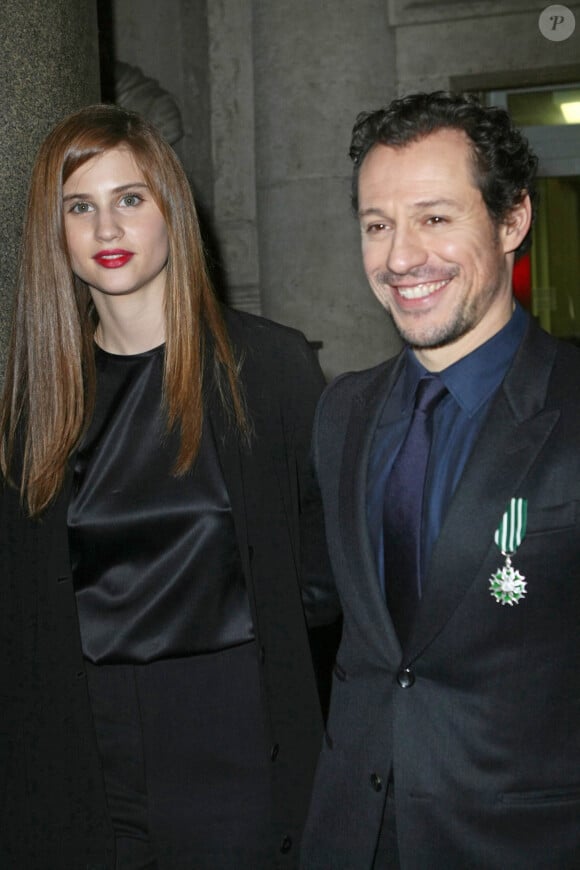 Stefano Accorsi et sa compagne Bianca Vitali - Stefano Accorsi (ancien compagnon de Laetitia Casta) est decoré des insignes de chevalier de l'ordre des Arts et des Lettres à l'ambassade de France à Rome le 21 janvier 2014.