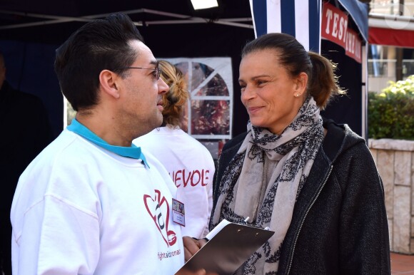 La princesse Stéphanie de Monaco a accompagné le lancement de l'opération de dépistage du VIH Test in the City sur la promenade Honoré II devant le centre commercial de Fontvieille à Monaco le 25 novembre 2015. © Bruno Bebert / BestImage