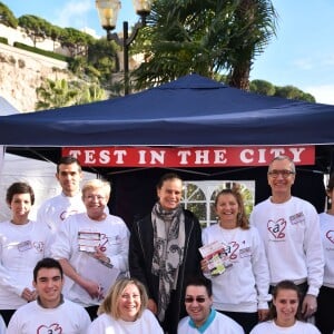 La princesse Stéphanie de Monaco a accompagné le lancement de l'opération de dépistage du VIH Test in the City sur la promenade Honoré II devant le centre commercial de Fontvieille à Monaco le 25 novembre 2015. © Bruno Bebert / BestImage