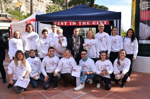La princesse Stéphanie de Monaco a accompagné le lancement de l'opération de dépistage du VIH Test in the City sur la promenade Honoré II devant le centre commercial de Fontvieille à Monaco le 25 novembre 2015. © Bruno Bebert / BestImage