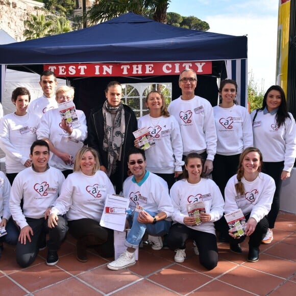 La princesse Stéphanie de Monaco a accompagné le lancement de l'opération de dépistage du VIH Test in the City sur la promenade Honoré II devant le centre commercial de Fontvieille à Monaco le 25 novembre 2015. © Bruno Bebert / BestImage