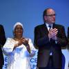 Aminata Maiga Keita, la première dame du Mali, et le prince Albert II de Monaco participaient à la cérémonie d'ouverture du forum international "Peace and Sport" au Grimaldi Forum à Monaco le 25 novembre 2015. © Bruno Bebert / Bestimage