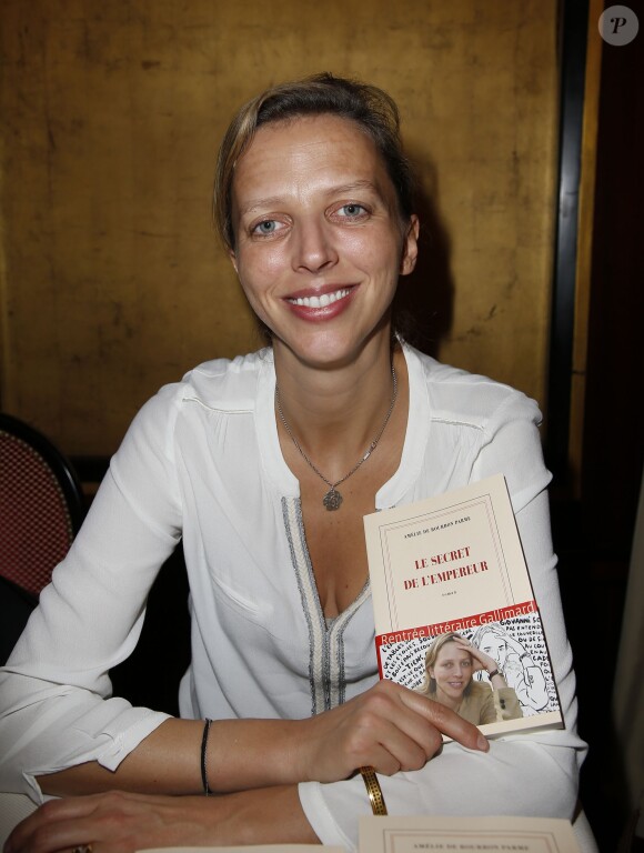 Amélie de Bourbon Parme - Le 38ème cocktail des écrivains dans les salons du Fouquet's à Paris, le 26 novembre 2015. © Marc Ausset-Lacroix