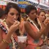Les Miss candidates au titre de Miss France 2016, sur un marché à Tahiti, dans un reportage diffusé dans le JT de 13 heures de Jean-Pierre Pernaut, le jeudi 26 novembre 2015.