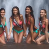 Les Miss candidates au titre de Miss France 2016, en séance photo à Tahiti, dans un reportage diffusé dans le JT de 13 heures de Jean-Pierre Pernaut, le jeudi 26 novembre 2015.
