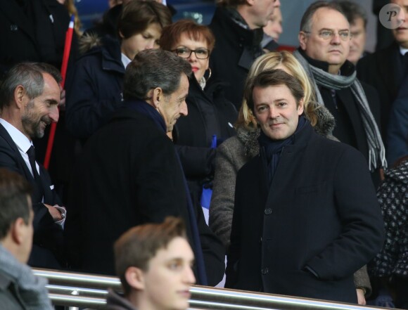 Nicolas Sarkozy, Anne Hidalgo (maire de Paris), Michèle Laroque, son compagnon François Baroin, Manuel Valls - Personnalités lors du match de football Paris Saint-Germain (PSG) -Troyes au Parc des Princes à Paris, le 28 novembre 2015.