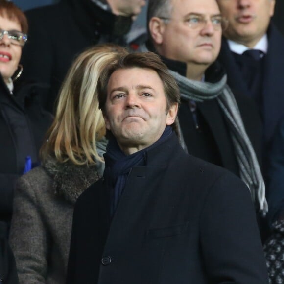 François Baroin - Personnalités lors du match de football Paris Saint-Germain (PSG) -Troyes au Parc des Princes à Paris, le 28 novembre 2015.