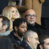 Pascal Obispo et sa femme Julie Hantson - Personnalités lors du match de football Paris Saint-Germain (PSG) -Troyes au Parc des Princes à Paris, le 28 novembre 2015.