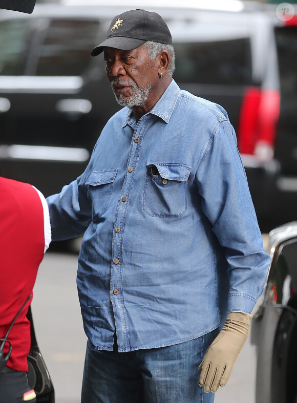 Morgan Freeman arrive à son hôtel de New York, le 9 octobre 2015