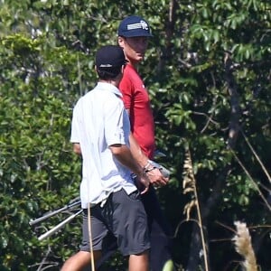 Exclusif - Gisele Bundchen passe des vacances en famille aux Bahamas. Pendant que son mari Tom Brady fait du golf avec un ami, Gisele profite de la plage avec ses enfants Benjamin et Vivian. Le 1er novembre 2015