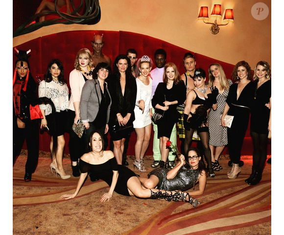 Jessica Chastain fête l'enterrement de vie de jeune fille de sa meilleure amie Jessi Weixler à Las Vegas. Les filles sont allées voir un spectacle du Cirque du Soleil. / photo postée sur Instagram à la fin du mois de novembre 2015.