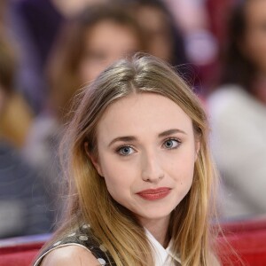 Chloé Jouannet (fille d'Alexandra Lamy) - Enregistrement de l'émission "Vivement Dimanche" à Paris le 11 Fevrier 2015.