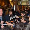 Quentin Tarantino - Les stars du film "Les 8 Salopards" signent des autographes devant le Grand Rex à Paris le 11 décembre 2015