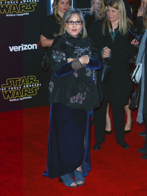 Carrie Fisher - Avant-première du film Star Wars : Le Réveil de la force à Hollywood au Chinese Theater (Los Angeles), le 14 décembre 2015