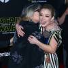 Carrie Fisher et sa fille Billie Lourd - Avant-première du film Star Wars : Le Réveil de la force à Hollywood au Chinese Theater (Los Angeles), le 14 décembre 2015