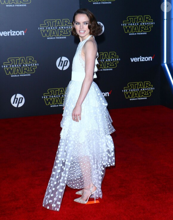 Daisy Ridley - Avant-première du film Star Wars : Le Réveil de la force à Hollywood au Chinese Theater (Los Angeles), le 14 décembre 2015