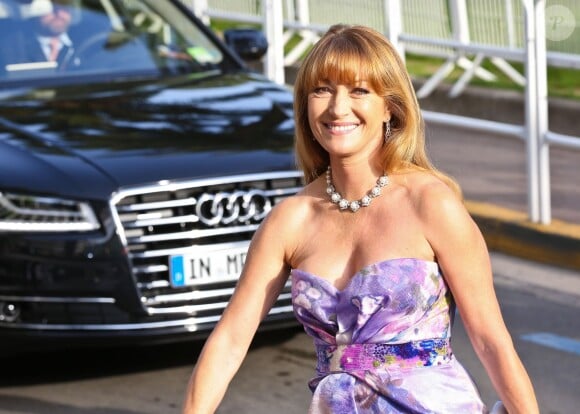 Jane Seymour - Arrivées à la montée des marches du film "La tête haute" pour l'ouverture du 68ème Festival International du Film de Cannes. Cannes, le 13 mai 2015