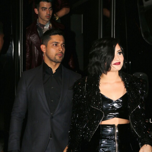 Demi Lovato et son compagnon Wilmer Valderrama à l'after party de Jennifer Lopez des American Musics Awards à Hollywood le 22 novembre 2015. © CPA / Bestimage