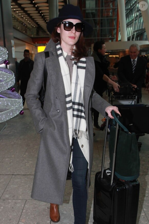 Michelle Dockery arrive à Heathrow Airport à Londres, le 10 décembre 2015