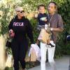 Amber Rose et son mari Wiz Khalifa emmènent leur fils Sebastian jouer au parc à Los Angeles, le 16 décembre 2015