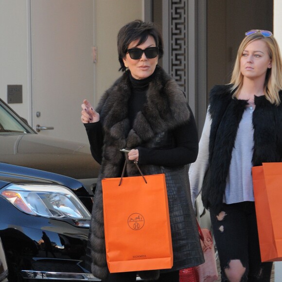 Kris Jenner à la sortie de la boutique Hermès à Beverly Hills, le 12 décembre 2015.