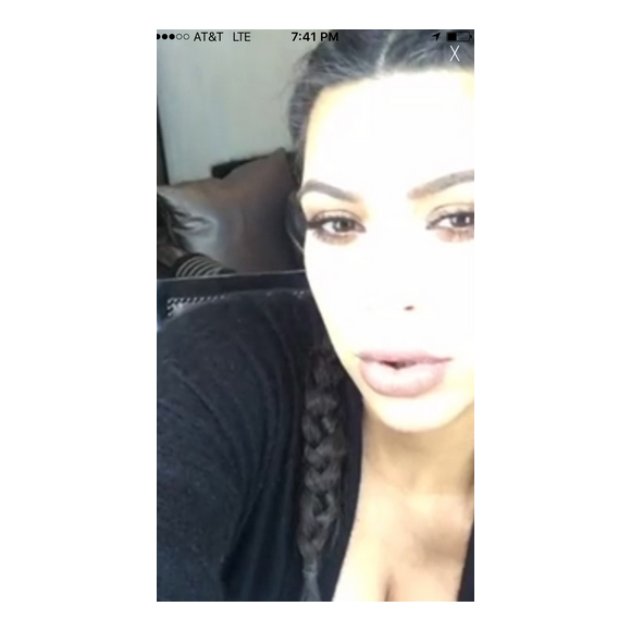 Le 16 décembre 2015, Kim Kardashian a posté la première vidéo d'elle depuis la naissance de son deuxième enfant sur son site officiel.