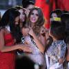 La Miss Colombie 2015 Ariadna Gutierrez, consolée à l'issue de l'erreur du présentateur Steve Harvey en finale de Miss Univers 2015. Las Vegas, le 20 décembre 2015.