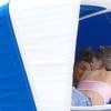 Exclusif - Jaden Smith et sa petite amie Sarah Snyder passent l'après midi en amoureux à la plage à Miami le 6 décembre 2015.