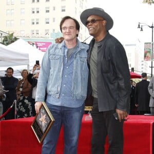 Quentin Tarantino, Samuel L. Jackson - Quentin Tarantino reçoit son étoile sur le Walk of Fame à Hollywood le 21 décembre 2015.