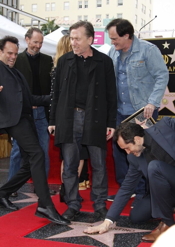 Walton Goggins, Tim Roth, Jennifer Jason Leigh, Quentin Tarantino, Demian Bichir, Quentin Tarantino - Quentin Tarantino reçoit son étoile sur le Walk of Fame à Hollywood le 21 décembre 2015.