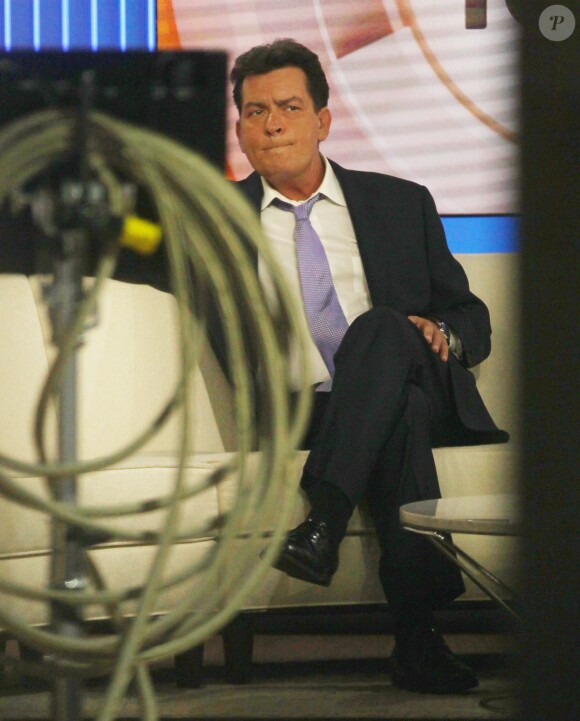 Charlie Sheen annonce qu'il est séropositif sur le plateau du "Today Show"de la NBC à New York le 17 novembre 2015