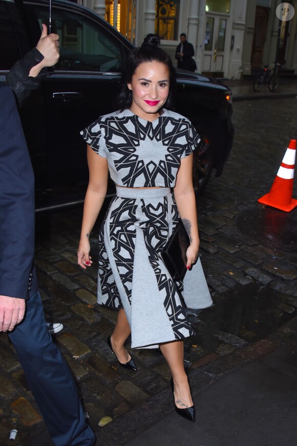 Demi Lovato arrive à l'Apple Store à New York, le 28 octobre 2015. © CPA/Bestimage
