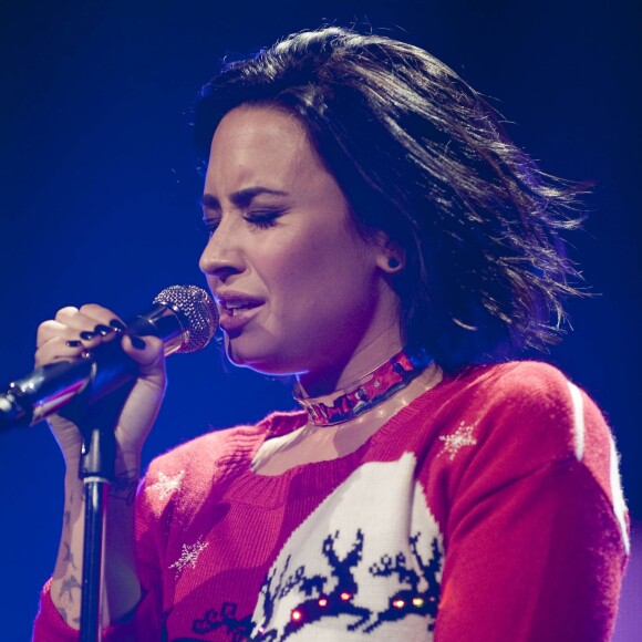 Demi Lovato lors du Y100's Jingle Ball 2015, le 18 décembre 2015 en Floride