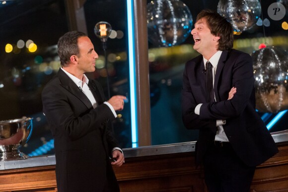 Exclusif - Nikos Aliagas et Pierre Palmade, sur le bateau Jean Bruel à Paris pour le tournage de l'émission Toute la musique qu'on aime diffusée le 31 décembre 2015 au soir dès 00h30 sur TF1. © Cyril Moreau