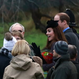 Le prince William et Kate Middleton après la messe dominicale en l'église St. Mary Magdalene à Sandringham le 28 décembre 2015