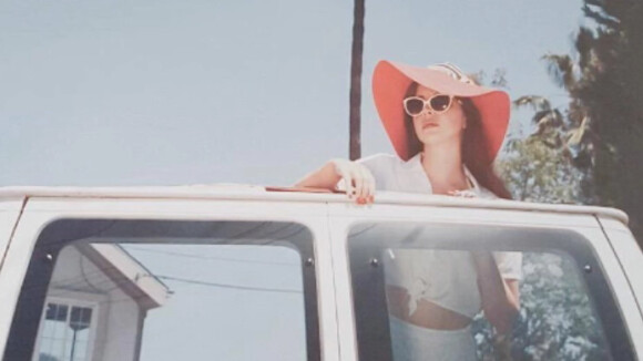 Lana Del Rey - 24 - extrait de l'album "Honeymoon" paru en septembre 2015.