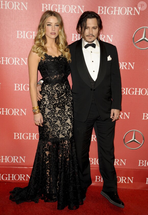 Johnny Depp et sa femme Amber Heard à la 27ème soirée annuelle du Festival du film de Palm Springs au Convention Center le 2 janvier 2016