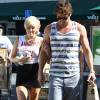Miley Cyrus et son petit ami Liam Hemsworth dans les rues de Studio City, le 11 septembre 2012