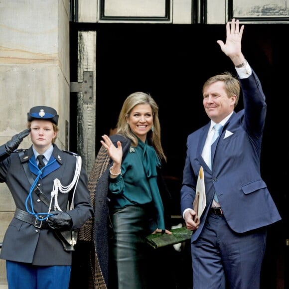 Le roi Willem-Alexander des Pays-Bas et la reine Maxima lors de la réception du nouvel an pour les instances nationales au palais royal à Amsterdam aux Pays-Bas le 12 janvier 2016.