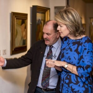 La reine Mathilde de Belgique à l'exposition Nervia/Laethem-Saint-Martin - Traits d'Union au Musée d'Ixelles le 8 janvier 2016