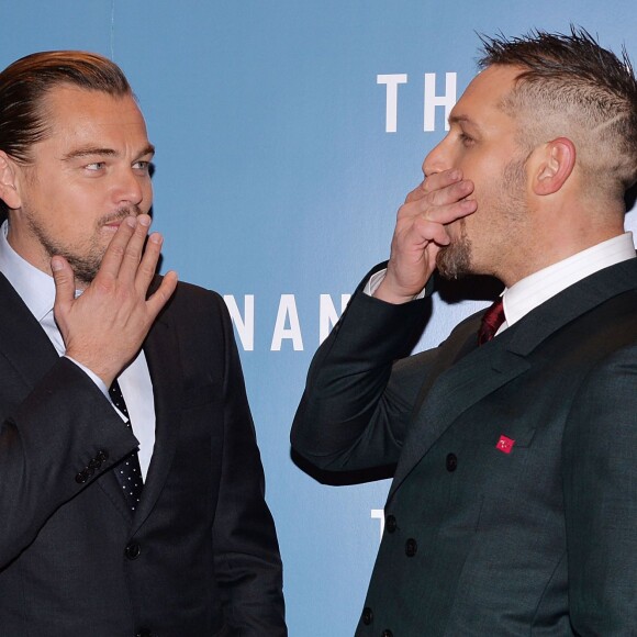 Leonardo DiCaprio et Tom Hardy à la première du film "The Revenant" à Londres le 14 janvier 2016.