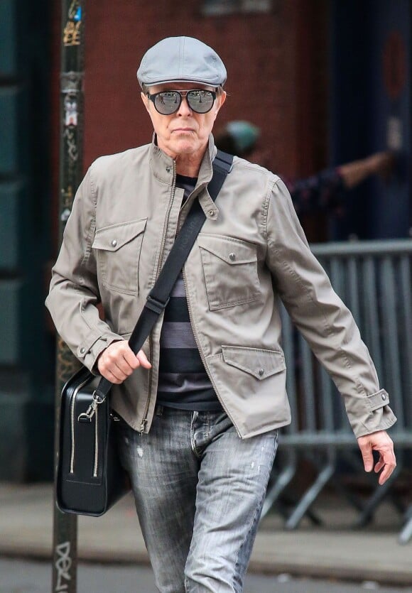 David Bowie dans les rues de New York, le 17 octobre 2013.