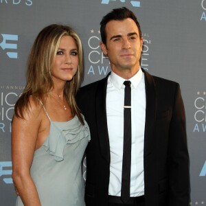 Jennifer Aniston et son mari Justin Theroux lors du 21e gala annuel des "Critics' choice Awards" à Santa Monica le 17 janvier 2016.