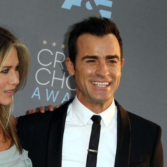 Jennifer Aniston et son mari Justin Theroux lors du 21e gala annuel des "Critics' choice Awards" à Santa Monica le 17 janvier 2016.