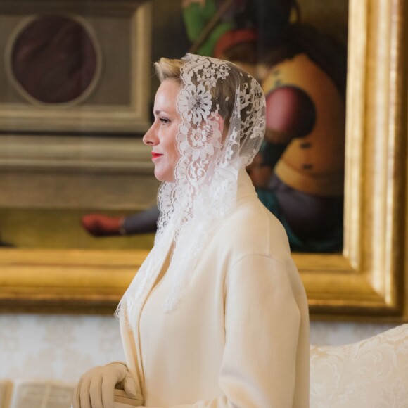 La princesse Charlene de Monaco lors de l'audience privée accordée par le pape François le 18 janvier 2016 au Vatican. © Pool restreint Monaco/Gaëtan Luci/Palais Princier/BestImage