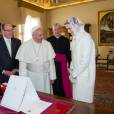 Le prince Albert II et la princesse Charlene de Monaco ont été reçus en audience privée par le pape François le 18 janvier 2016 au Vatican. © Pool restreint Monaco/Gaëtan Luci/Palais Princier/BestImage